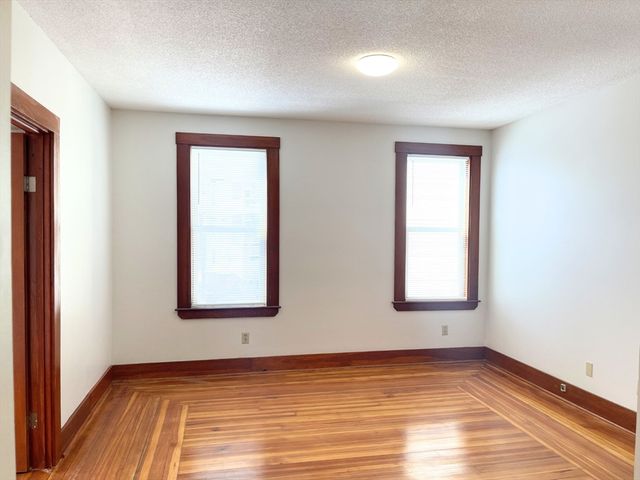 25 Bennett St 2, Beverly, MA 01915