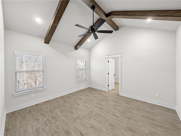 17 Ironside Lane, Bella Vista, AR 72715