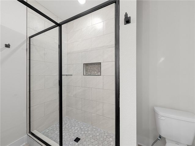 17 Ironside Lane, Bella Vista, AR 72715