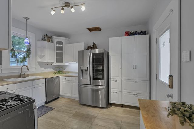 61 Church Street, Ashville, OH 43103