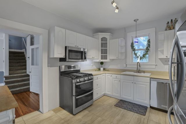 61 Church Street, Ashville, OH 43103