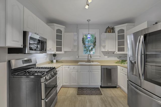 61 Church Street, Ashville, OH 43103