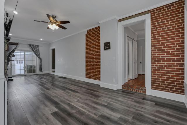 61 Church Street, Ashville, OH 43103