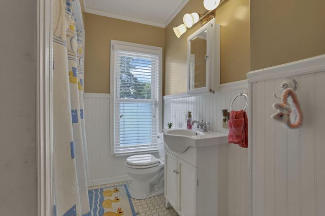 61 Church Street, Ashville, OH 43103