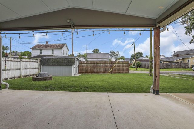 61 Church Street, Ashville, OH 43103