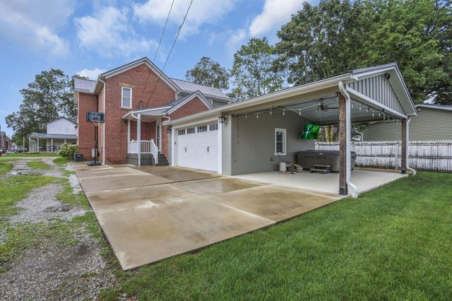 61 Church Street, Ashville, OH 43103