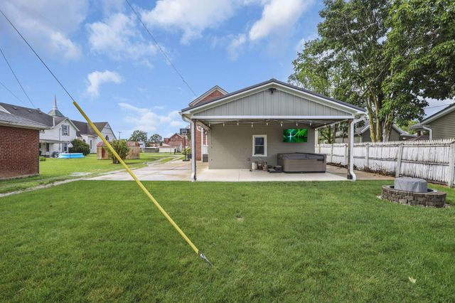 61 Church Street, Ashville, OH 43103
