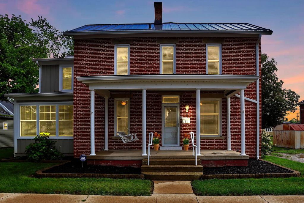 61 Church Street, Ashville, OH 43103