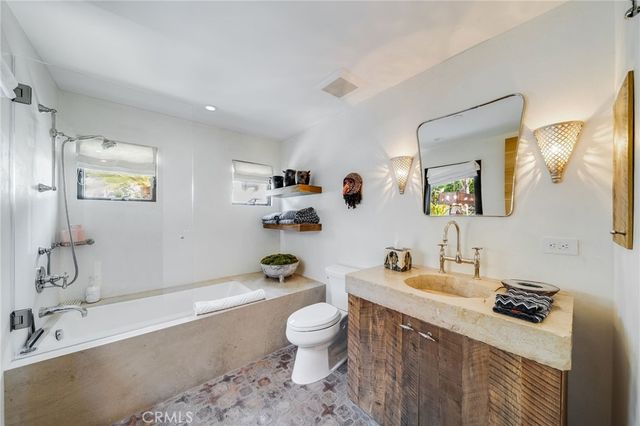 1920 Ocean Way, Laguna Beach, CA 92651
