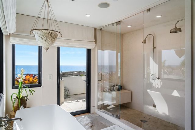1920 Ocean Way, Laguna Beach, CA 92651