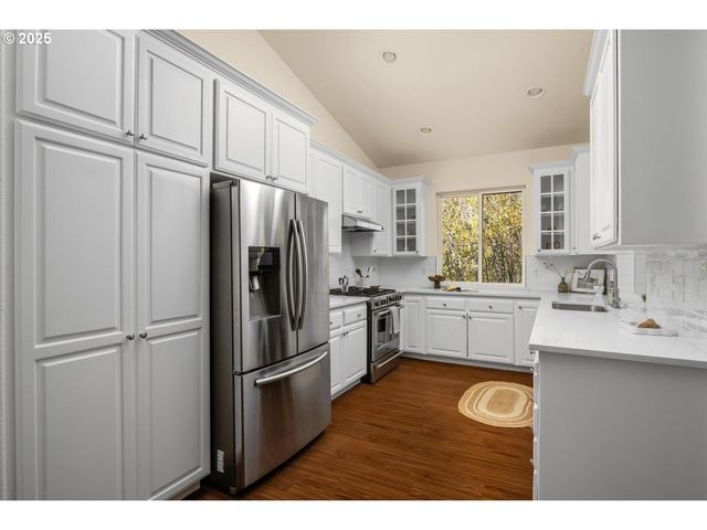 3844 Ne 203RD Ave, Fairview, OR 97024