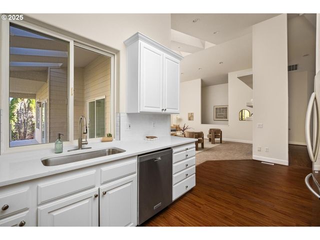 3844 Ne 203RD Ave, Fairview, OR 97024