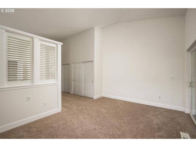 3844 Ne 203RD Ave, Fairview, OR 97024