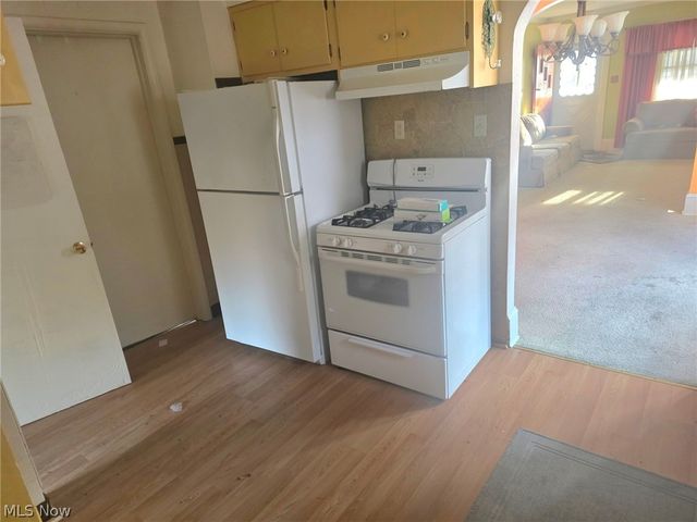 646 Columbia Avenue, Akron, OH 44310