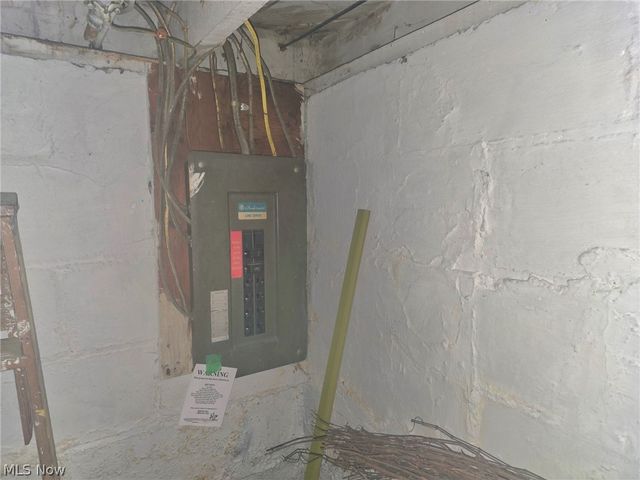 646 Columbia Avenue, Akron, OH 44310