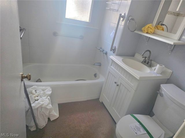 646 Columbia Avenue, Akron, OH 44310