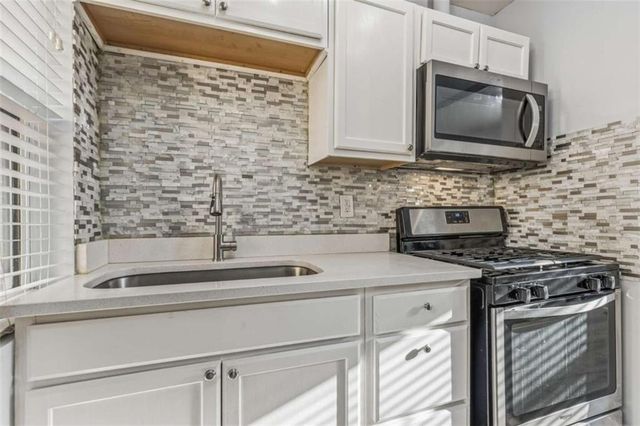 1780 John Calvin Avenue UNIT L, Atlanta, GA 30337