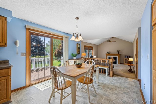 35 Signal Drive, Lancaster, NY 14086