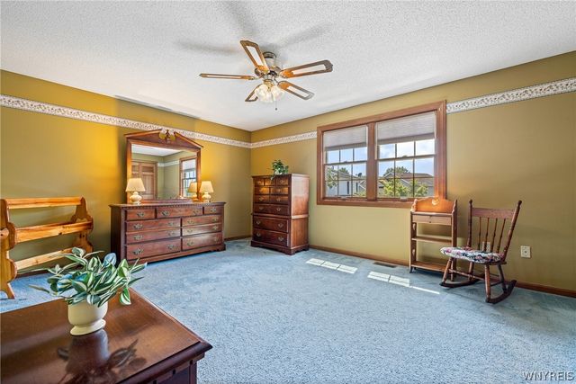 35 Signal Drive, Lancaster, NY 14086
