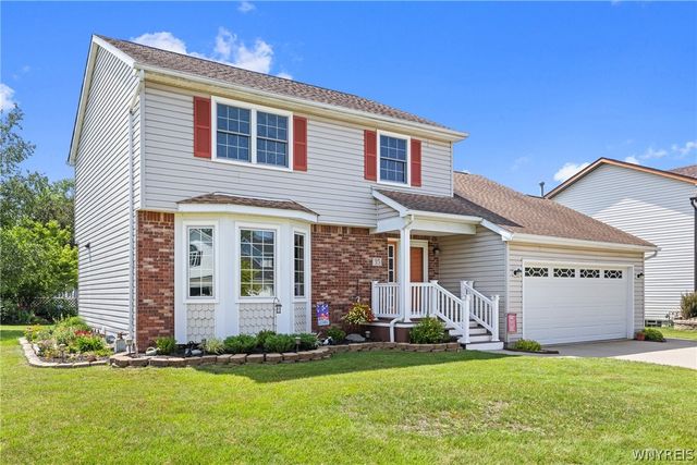 35 Signal Drive, Lancaster, NY 14086
