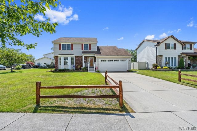 35 Signal Drive, Lancaster, NY 14086