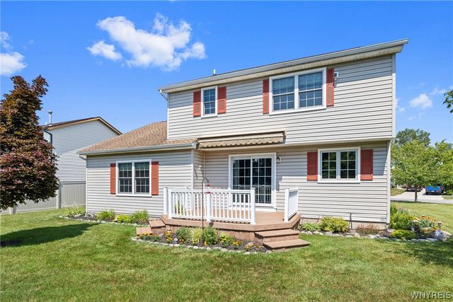 35 Signal Drive, Lancaster, NY 14086
