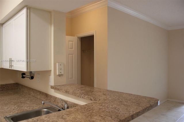 11730 SW 2nd Street 12304, Pembroke Pines, FL 33025