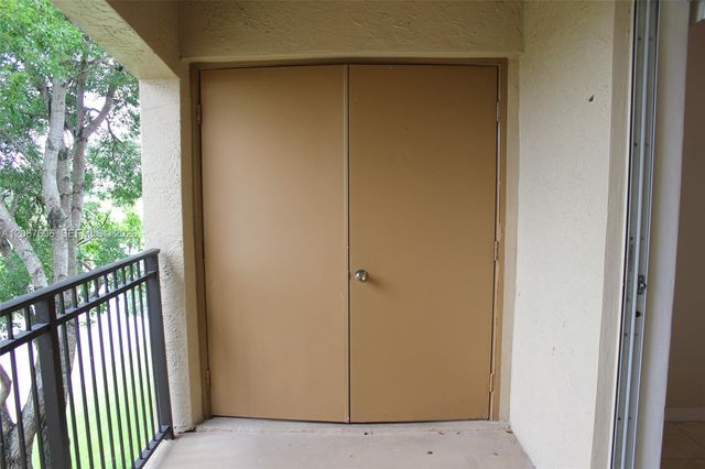 11730 SW 2nd Street 12304, Pembroke Pines, FL 33025
