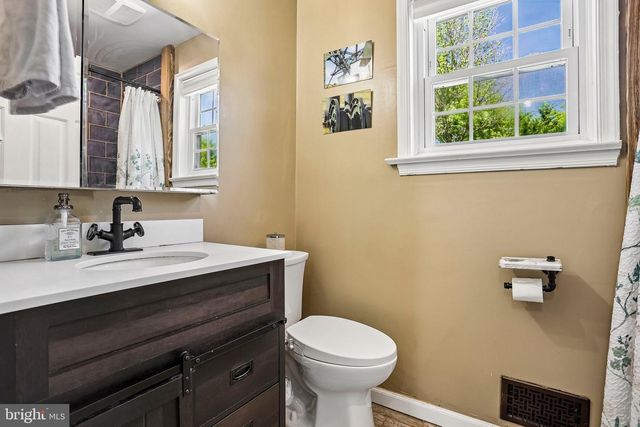 816 MITCHELL AVE, Morton, PA 19070