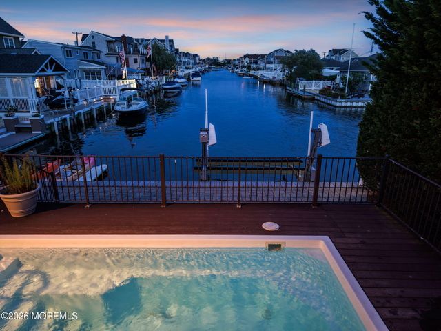 339 Bay Lane, Mantoloking, NJ 08738