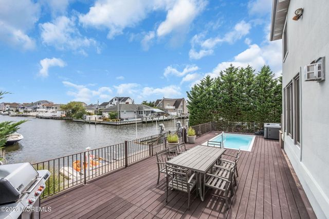 339 Bay Lane, Mantoloking, NJ 08738