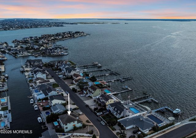 339 Bay Lane, Mantoloking, NJ 08738