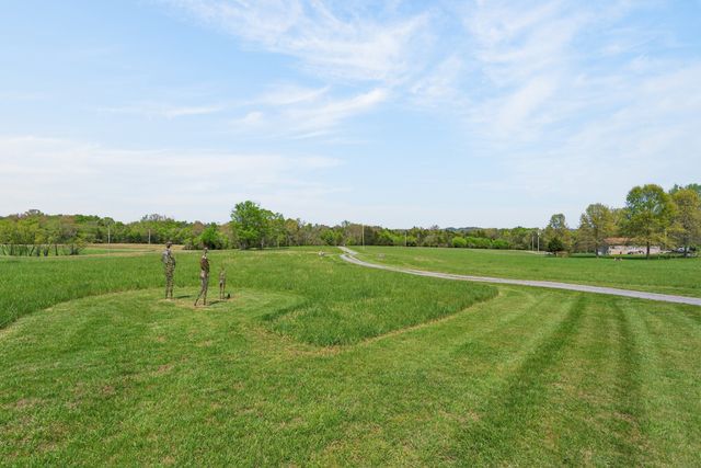 181 Bynum Rd, Bell Buckle, TN 37020