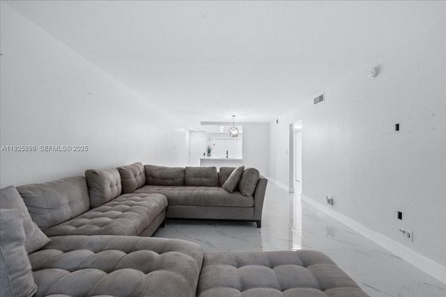 2303 Lucaya Ln E2, Coconut Creek, FL 33066