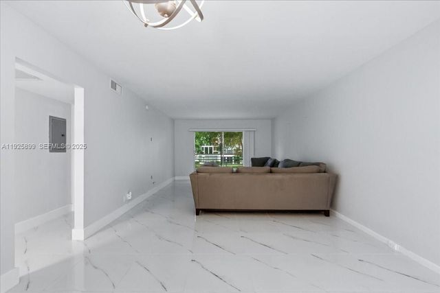 2303 Lucaya Ln E2, Coconut Creek, FL 33066