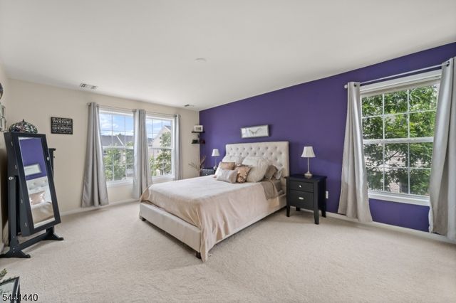 177 Winchester Ct, Clifton City, NJ 07013