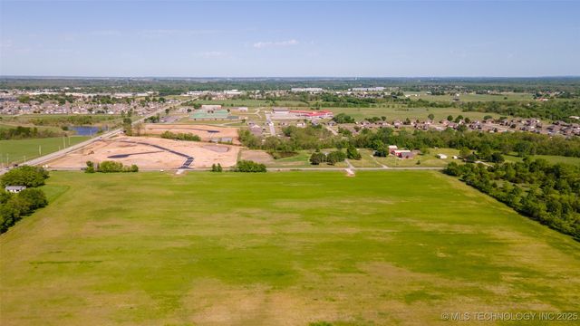 910 SE Lenapah Street, Skiatook, OK 74070