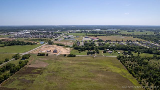 910 SE Lenapah Street, Skiatook, OK 74070