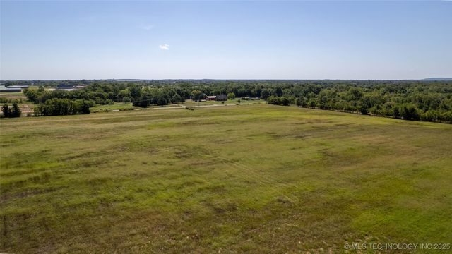 910 SE Lenapah Street, Skiatook, OK 74070