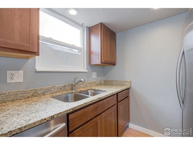 1029 Townley Cir, Longmont, CO 80501