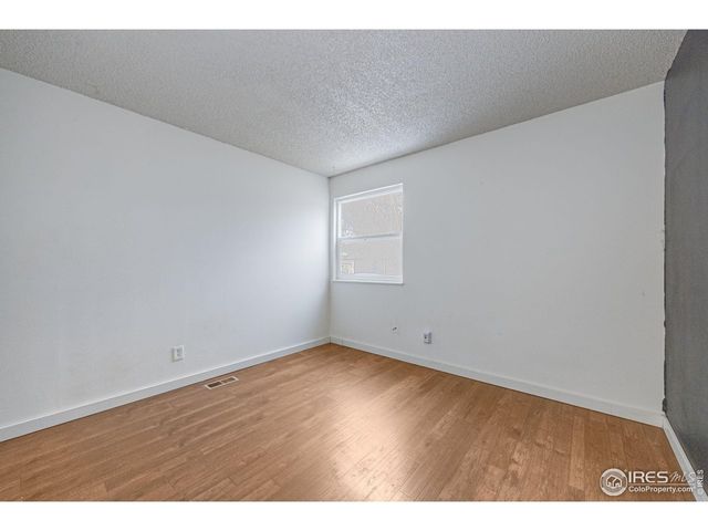 1029 Townley Cir, Longmont, CO 80501