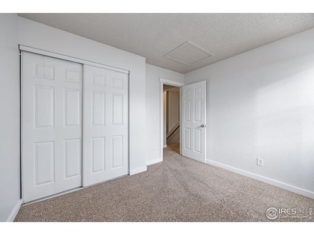 1029 Townley Cir, Longmont, CO 80501
