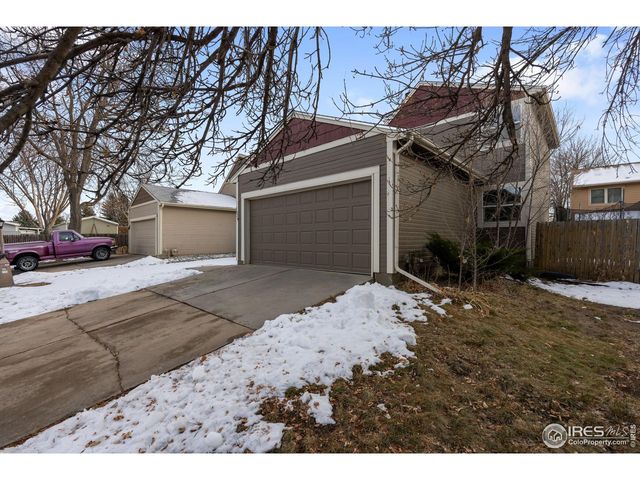 1029 Townley Cir, Longmont, CO 80501