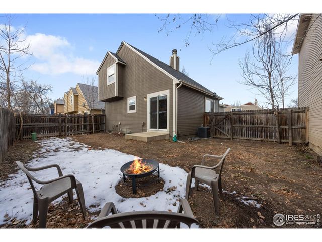 1029 Townley Cir, Longmont, CO 80501