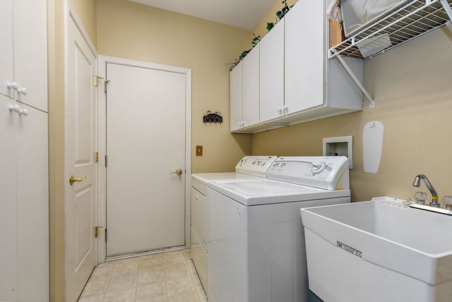 12234 Arlington Drive, Huntley, IL 60142