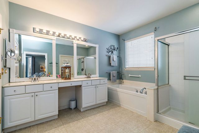 12234 Arlington Drive, Huntley, IL 60142