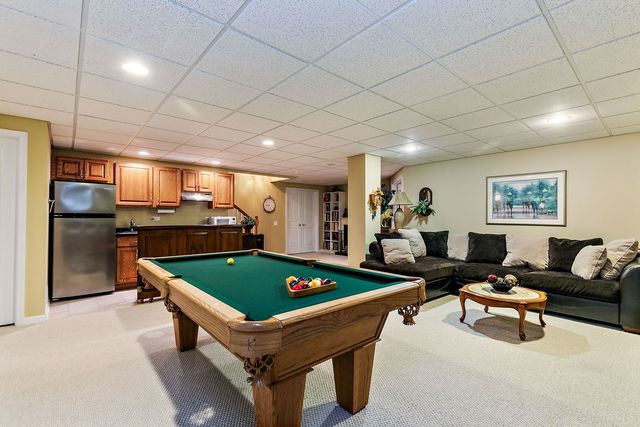 12234 Arlington Drive, Huntley, IL 60142