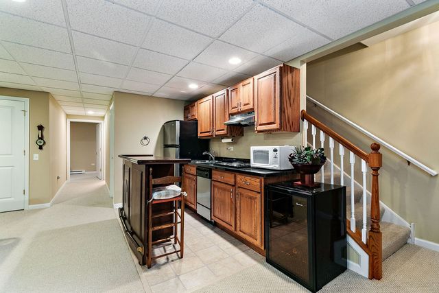 12234 Arlington Drive, Huntley, IL 60142