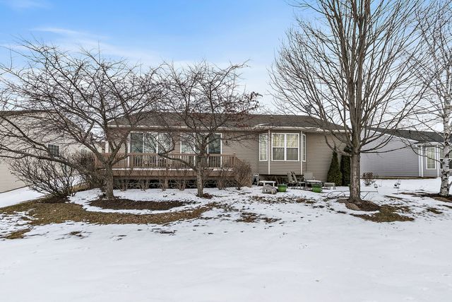 12234 Arlington Drive, Huntley, IL 60142