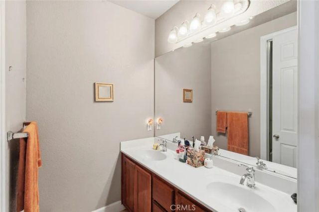 3013 Da Vinci Court, Modesto, CA 95355